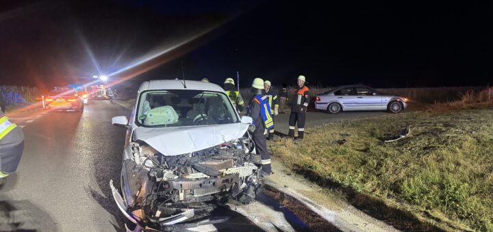 Bild des Unfalls mit zwei betroffenen PKW.